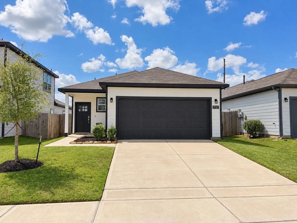 17327 King Eider Rd, Waller