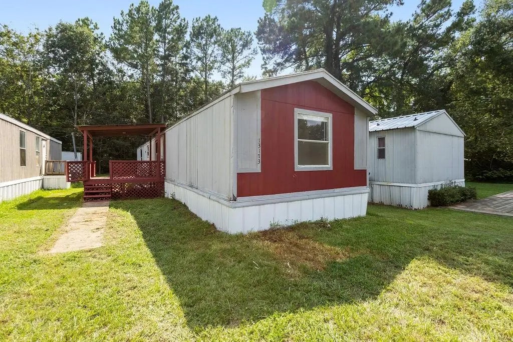 13173 S Lee Shore Drive, Willis