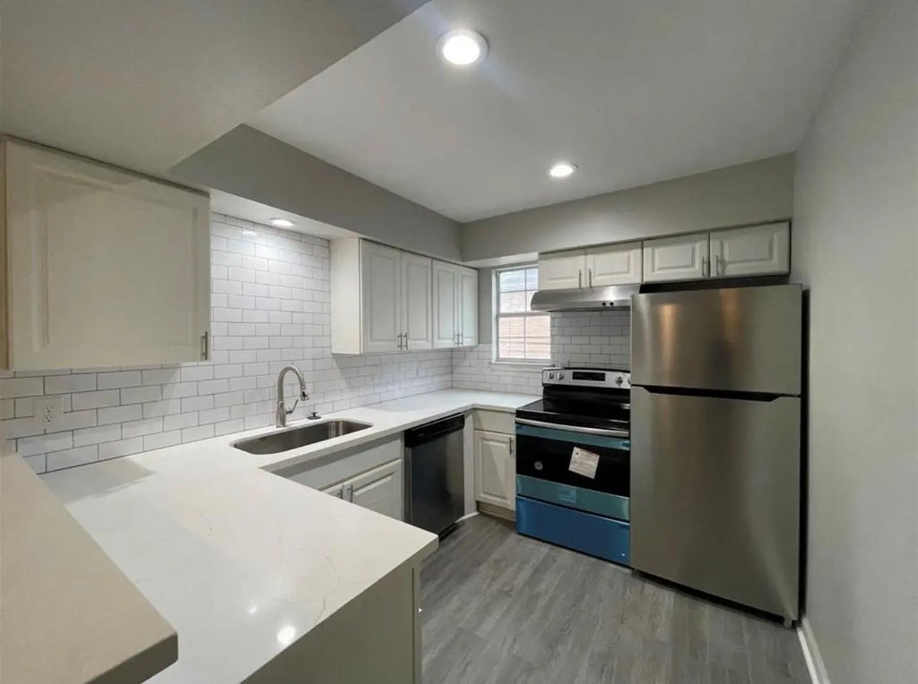 9711 Linkmeadow Lane 10, Houston