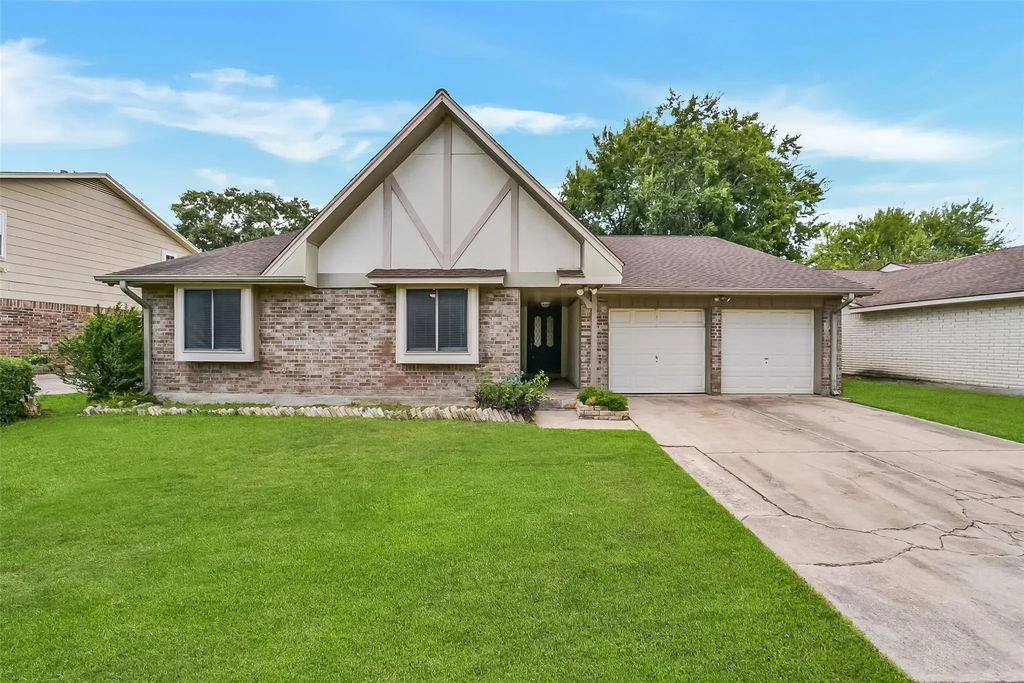 15122 Cedar Ridge Drive, Houston