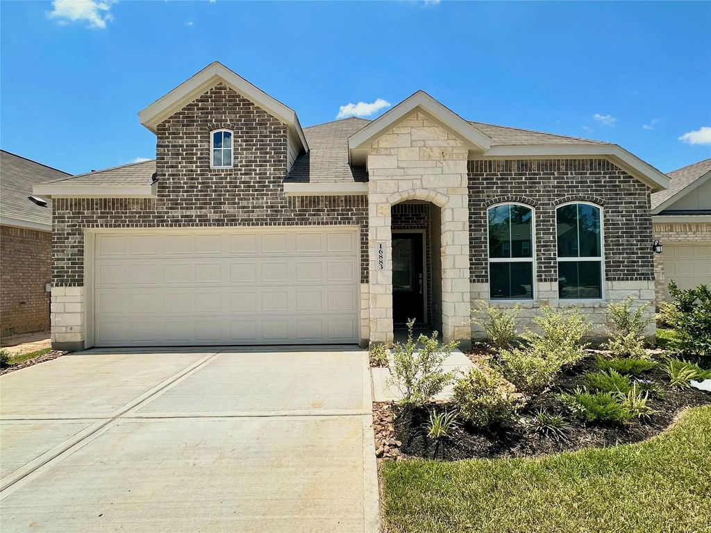 16883 Buckwood Trail, Splendora