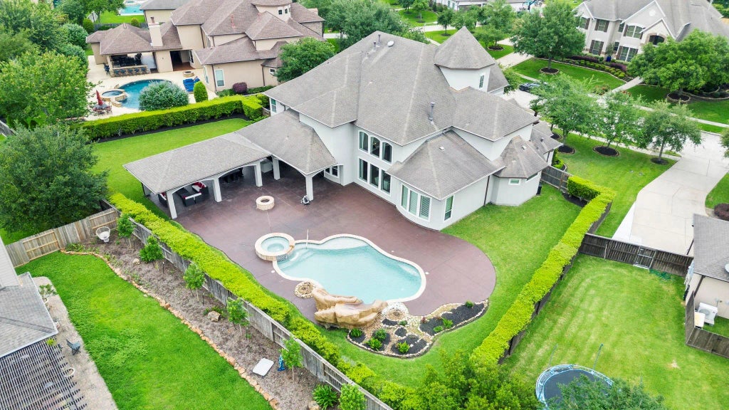 2316 Durango Bend Lane, Friendswood