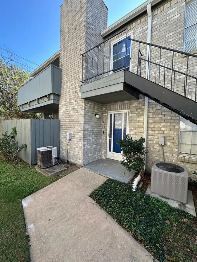 9797 Leawood Boulevard 601, Houston