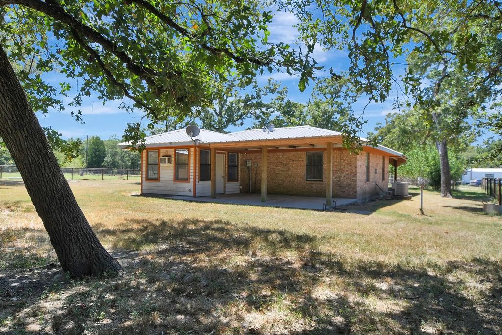 4056 Pecan Lane, Madisonville