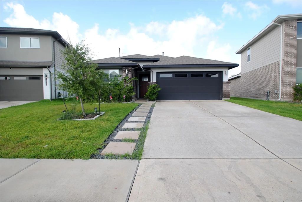 7634 Ramsgate Cliff Lane, Richmond