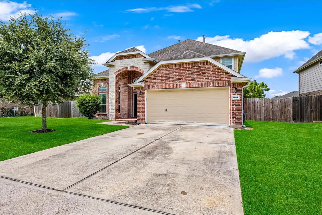 1805 Majestic Oak Drive, Pearland