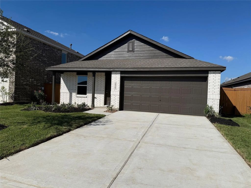 2527 Night Emerald Drive, Rosharon
