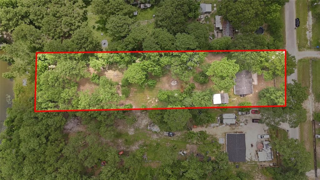 109 County Road 3793, Cleveland