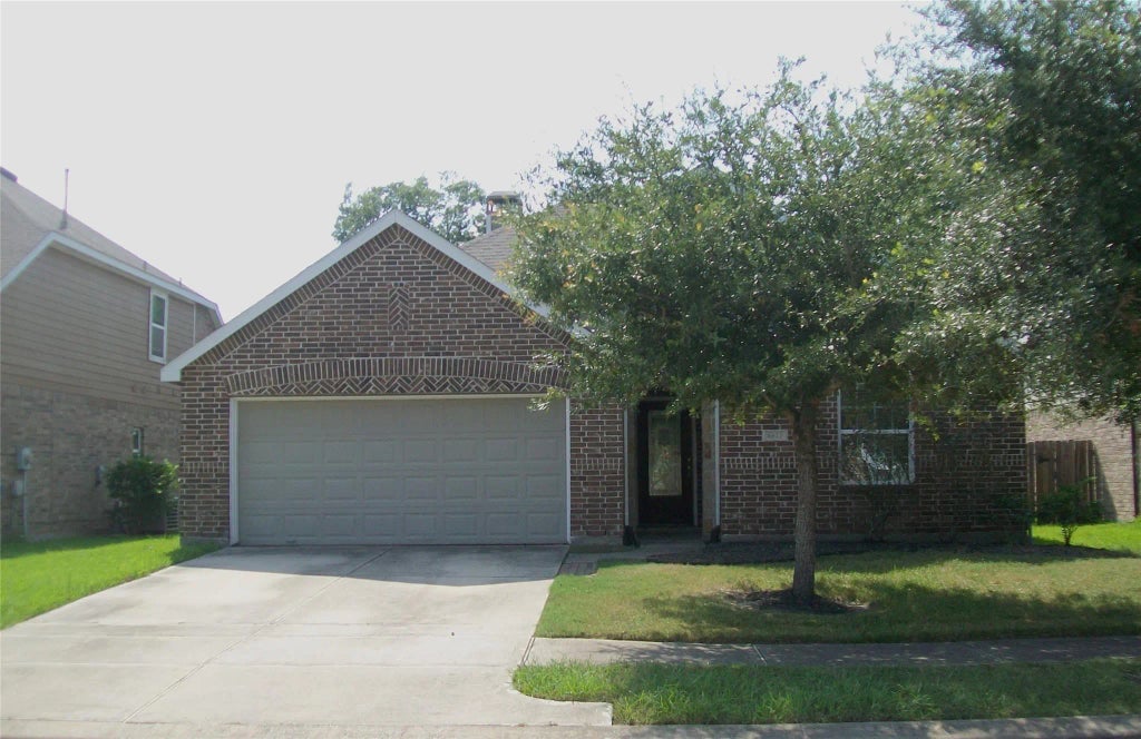 6623 Hunters Creek Lane, Baytown