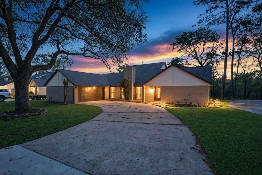 1134 Chestnut Ridge Road, Houston