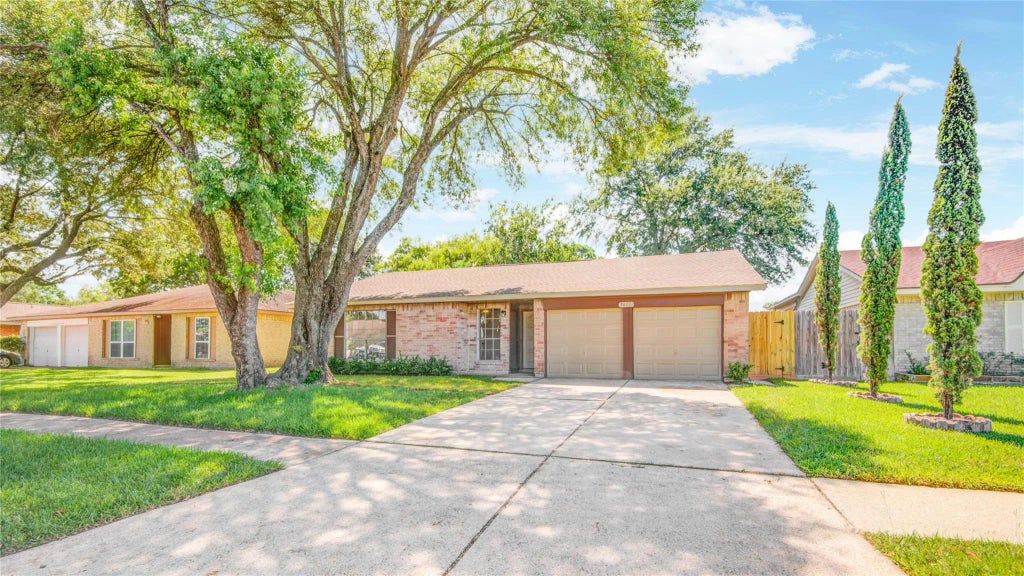 9411 Sutter Park Lane, Houston