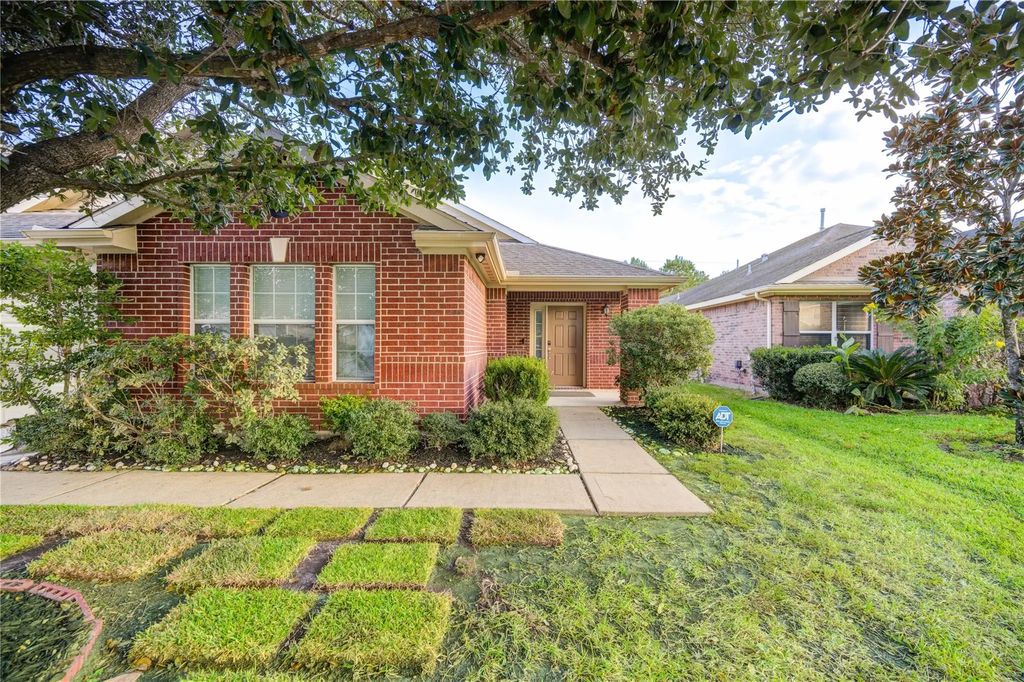 16211 Peach Bluff Lane, Cypress