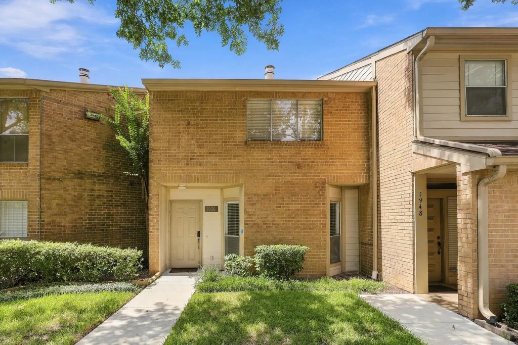 1950 Augusta Drive, Houston