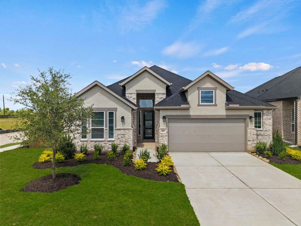 601 Green Ash Way, Waller
