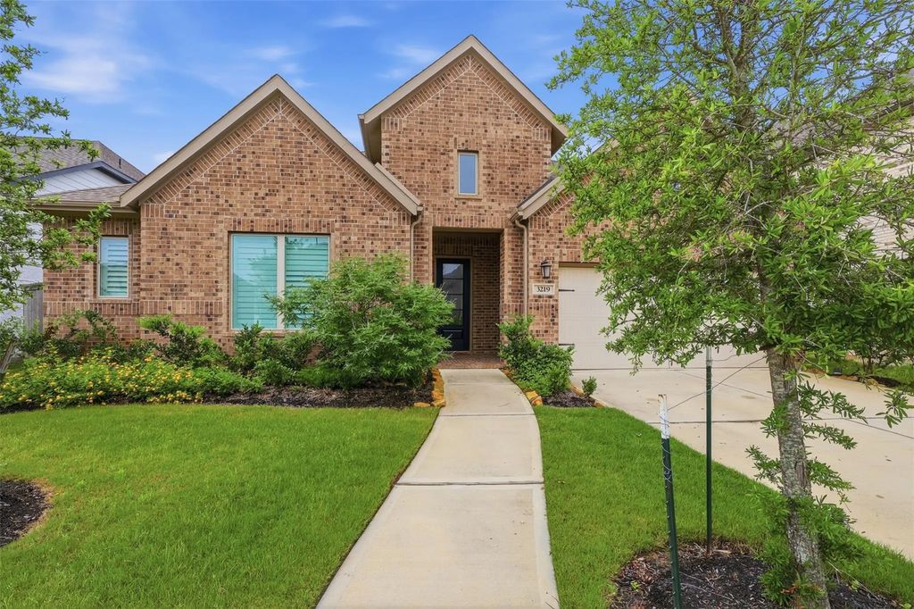3219 Blue Grama Bend, Brookshire