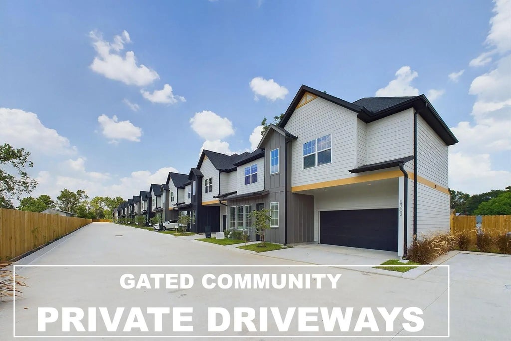 5746 Barbara Rose Lane, Houston