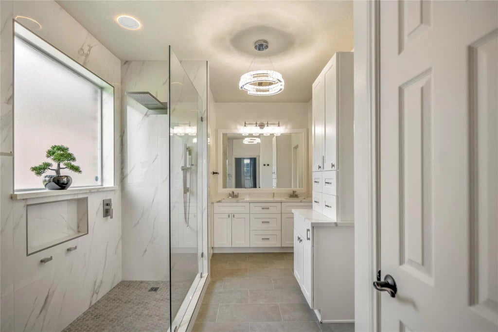 16206 Lakewood Field Drive, Tomball