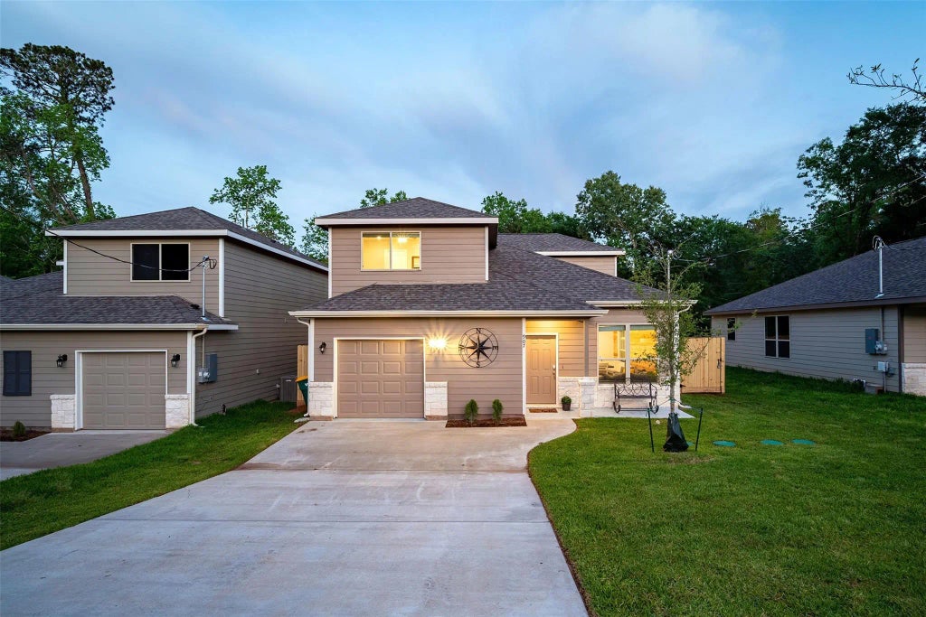 907 Crystal River Road, Conroe