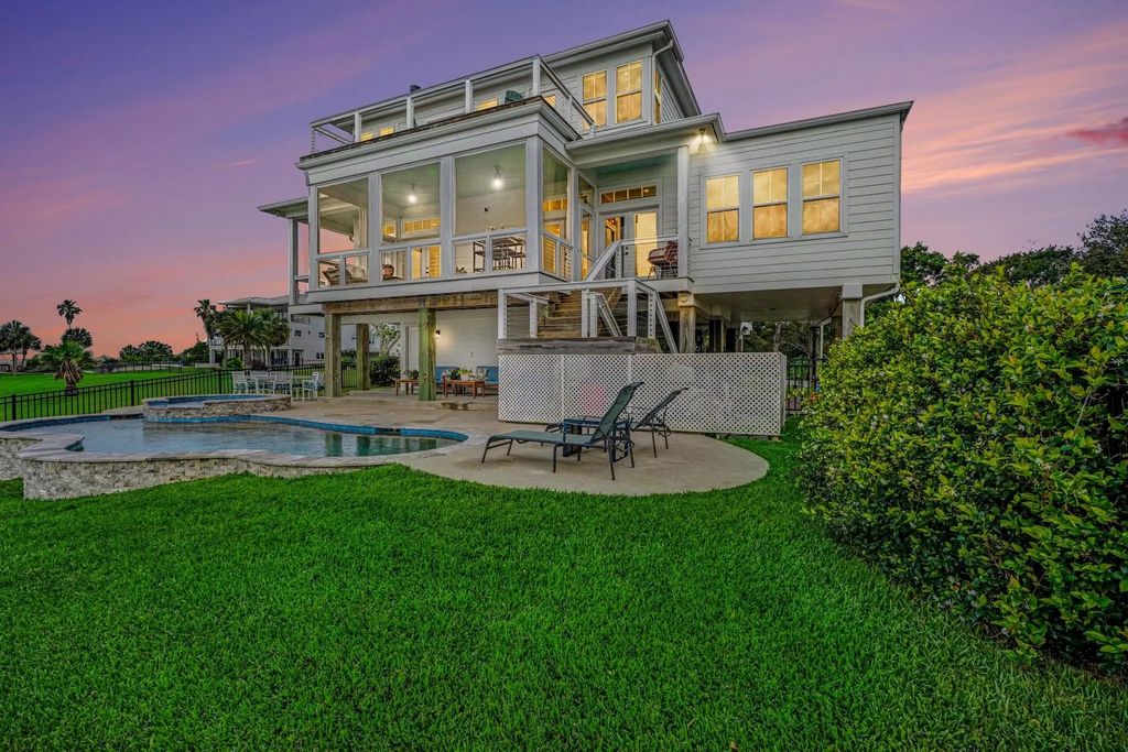4522 Tharp Drive, Seabrook