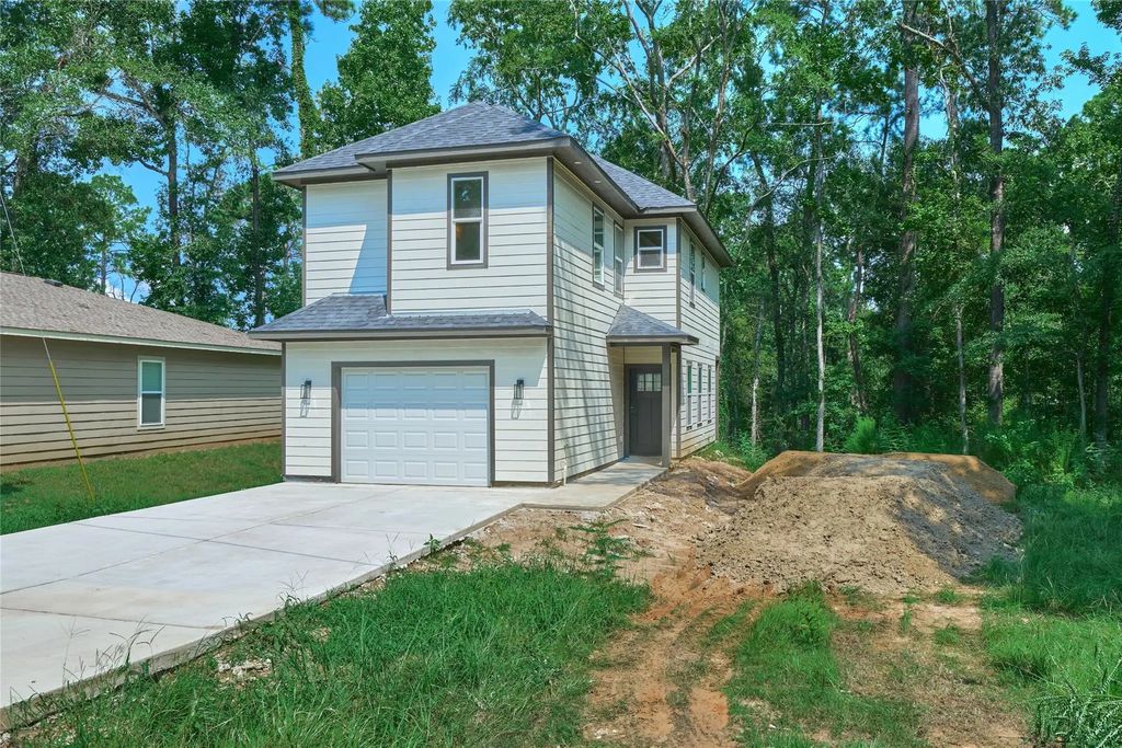 140 Oak Circle, Livingston