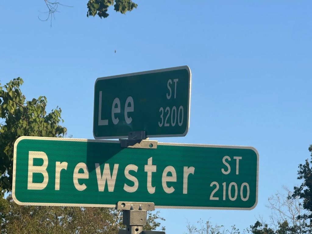 2203 Brewster Street, Houston