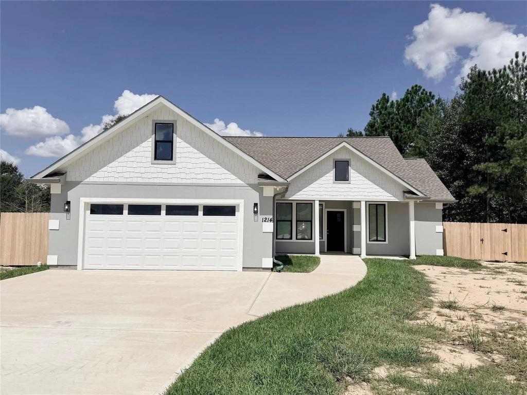 1214 Road 5203, Cleveland