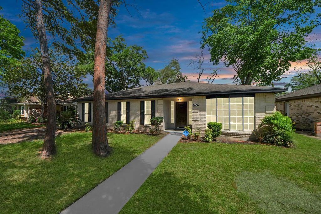 9406 Vickijohn Drive, Houston