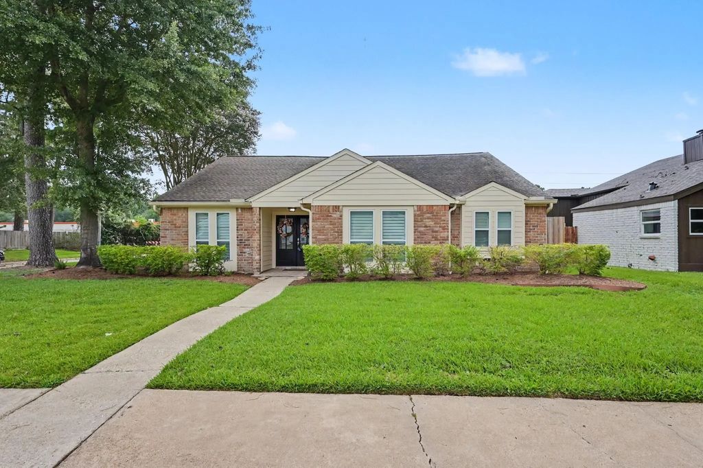 15038 Rose Valley Drive, Houston