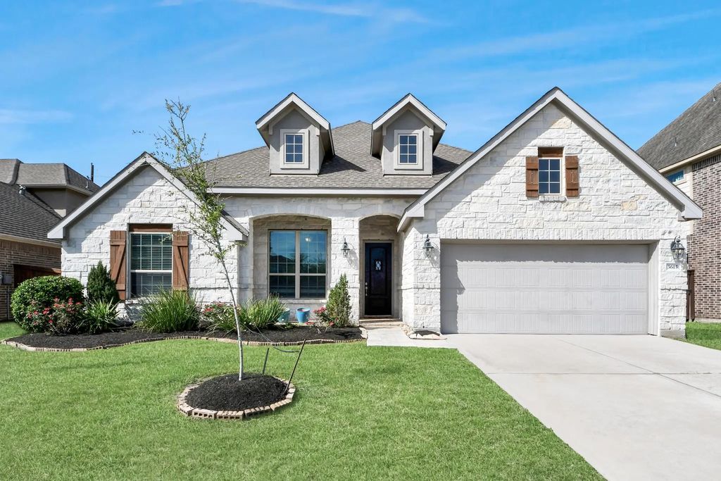 3615 Pasteur Lane, Iowa Colony