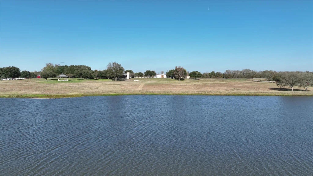 10919 Highway 36, Bellville