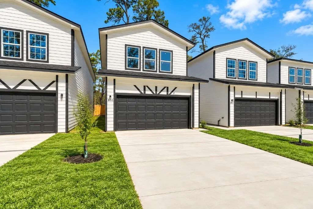8153 Crestview Drive, Houston