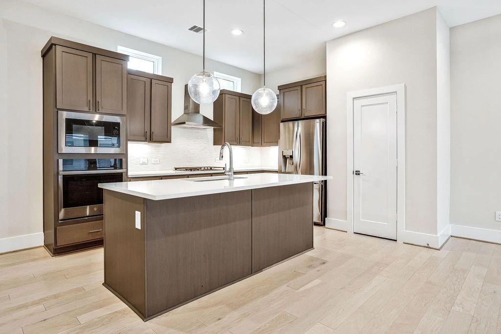 838 Fisher Street B, Houston