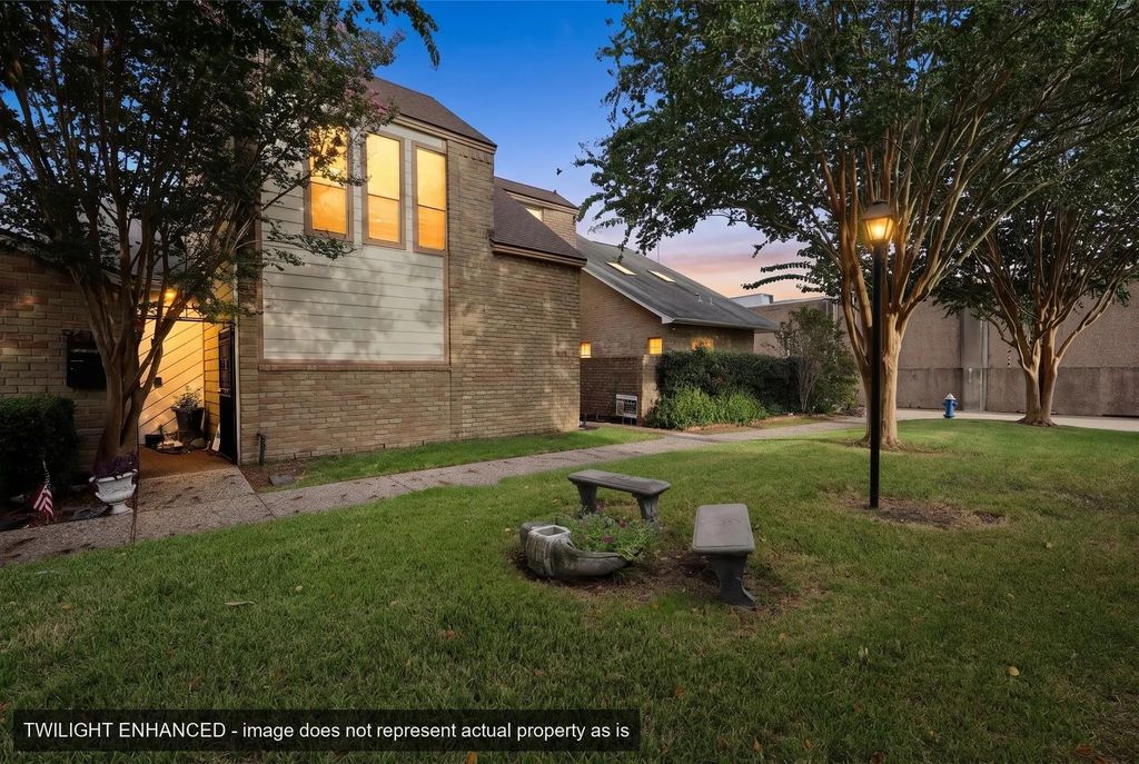 9423 Denbury Way, Houston