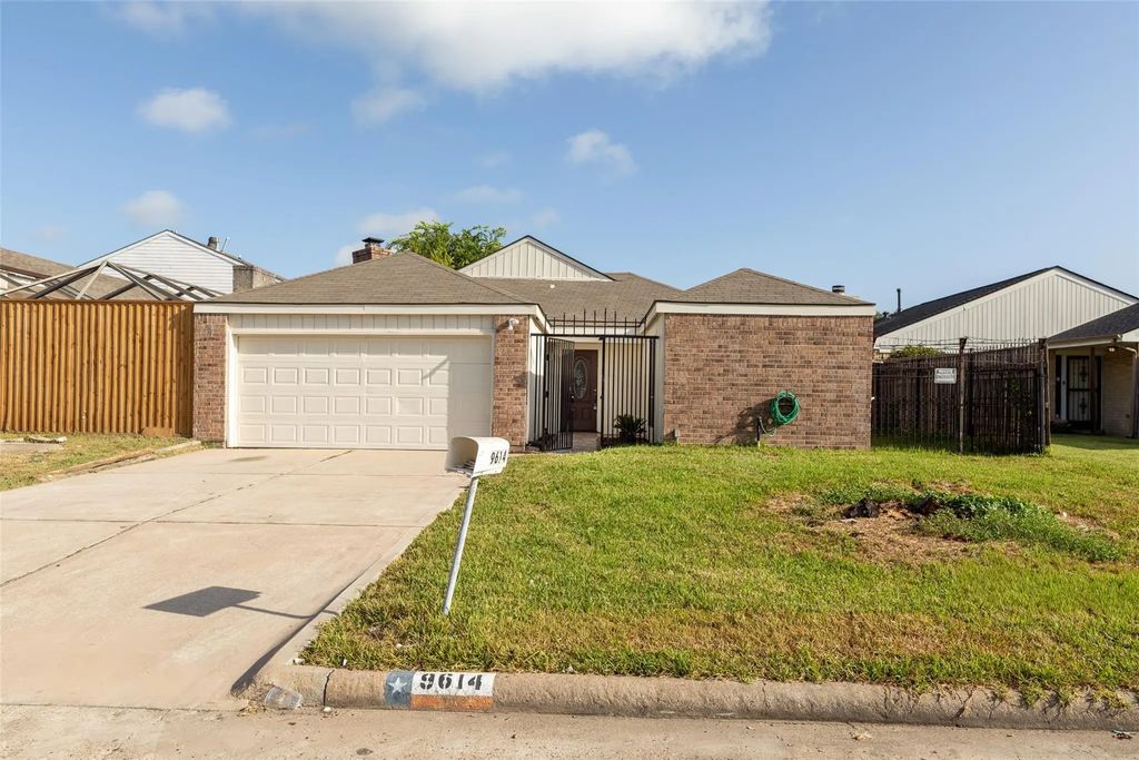 9614 Langdon Lane, Houston