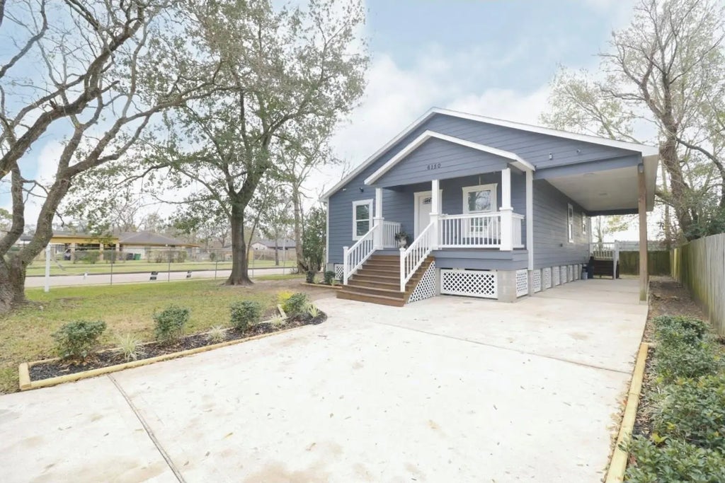 6150 Ridgeway Drive, Houston