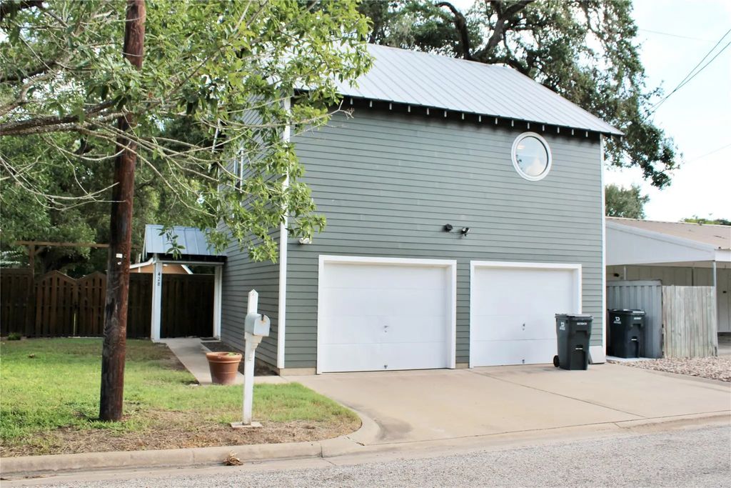 428 Dewees Street, Columbus