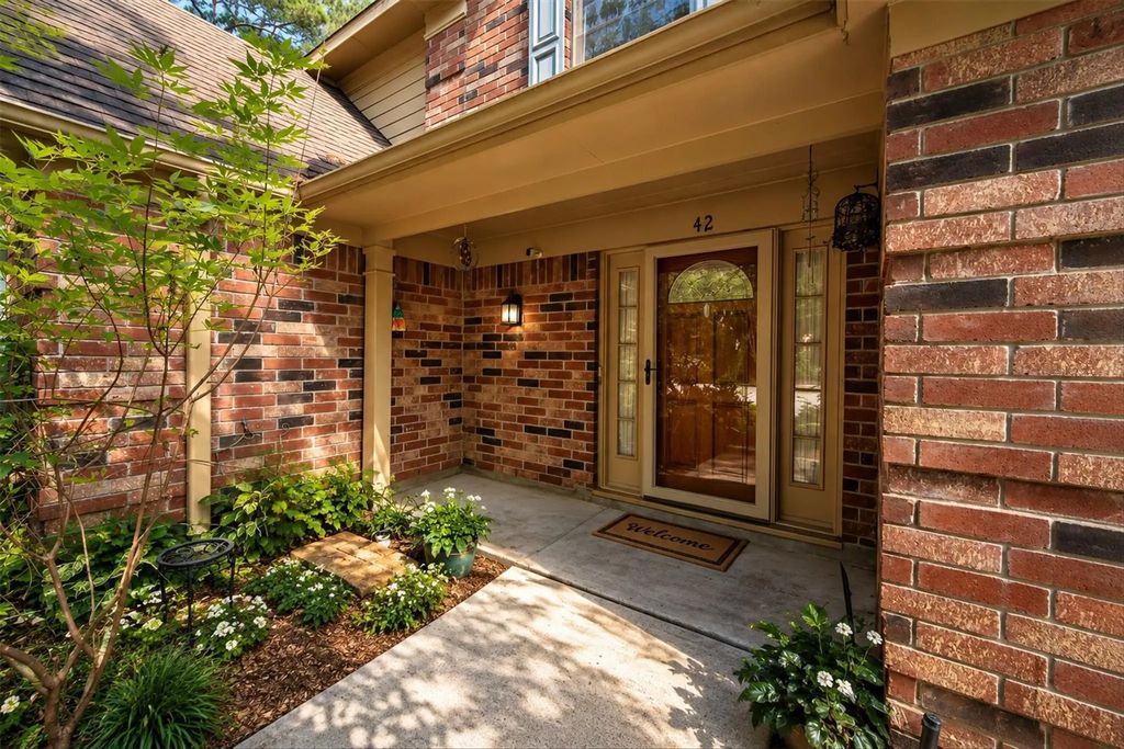 42 Thorn Berry Place, The Woodlands