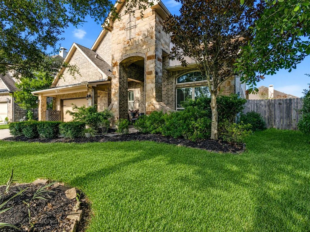 574 Southampton Lane, League City