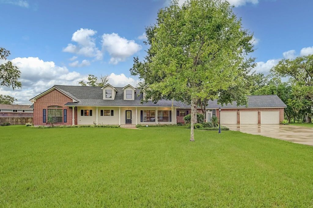 1621 Mcfadden Road, Lake Jackson