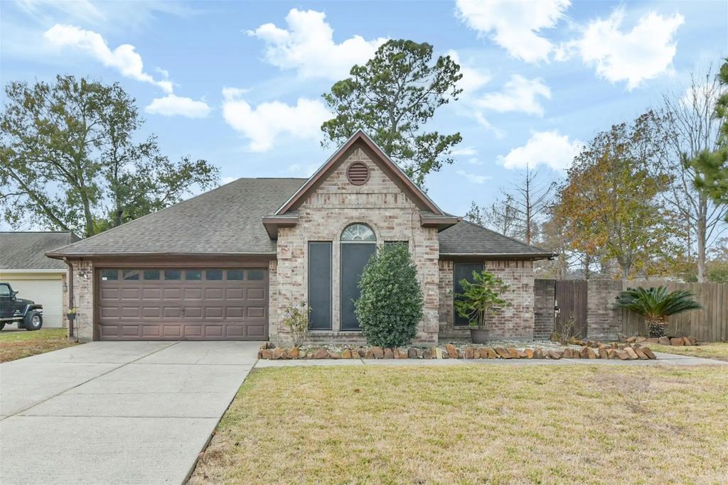 338 Grand Oaks Boulevard, Houston
