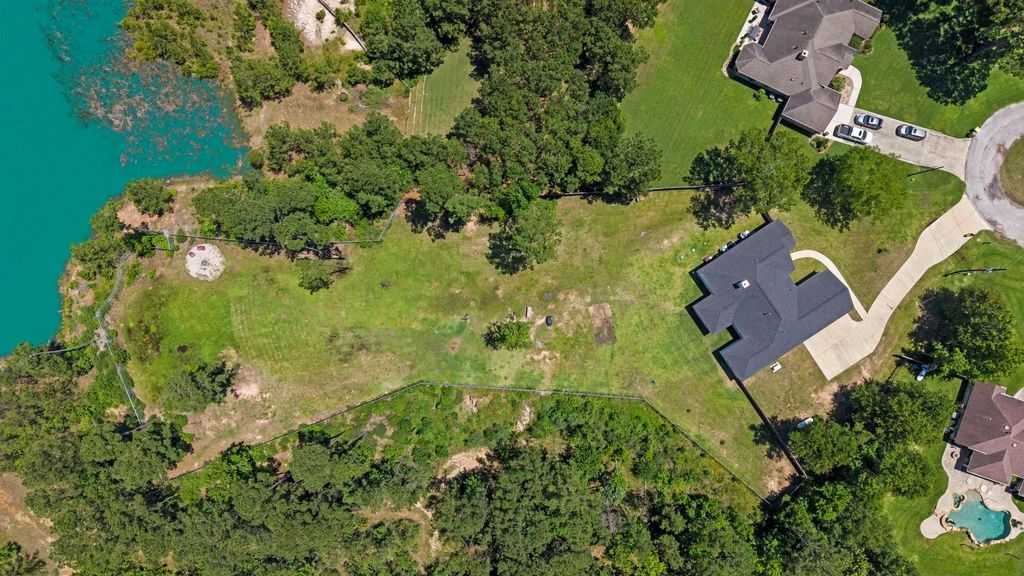 23148 Madeira Court, Porter
