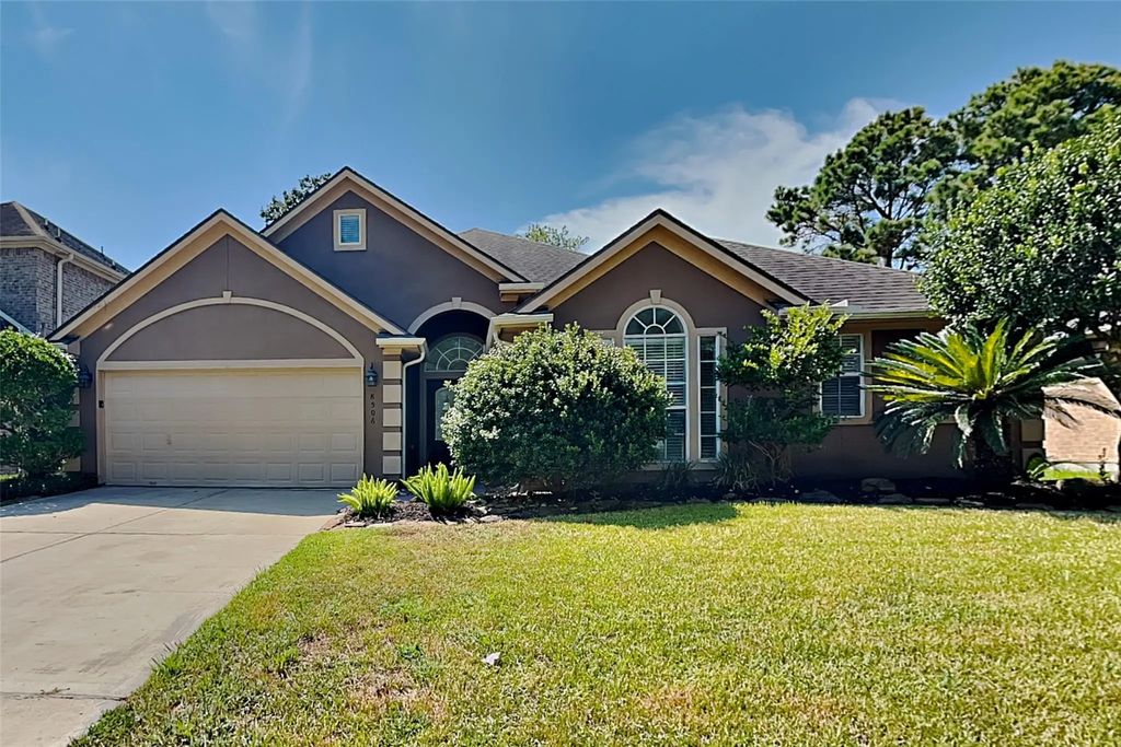 8506 Hunters Village Drive, Humble