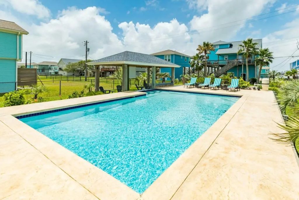 16515 Jolly Roger Road, Jamaica Beach