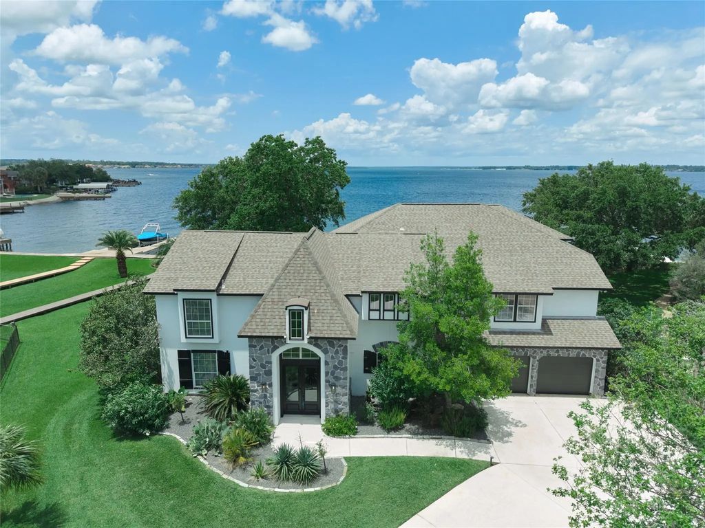 11706 Edgewater Court, Montgomery