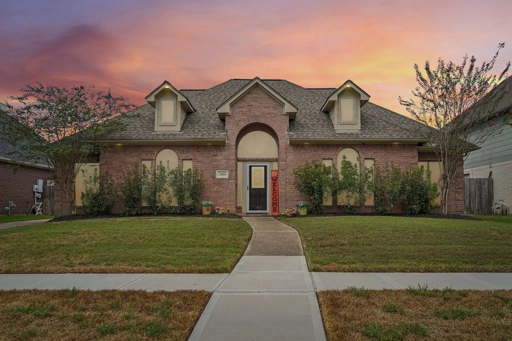 2424 Piney Woods Drive, Pearland