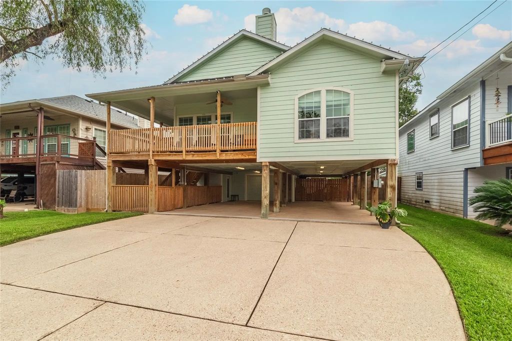 315 West Drive, Kemah