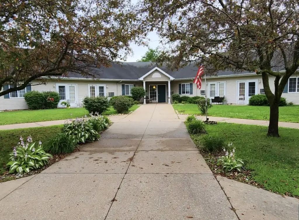 700 N Douglas Avenue, Three Rivers