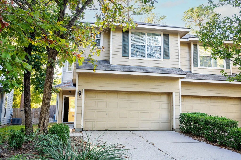 11 Summerhaze Circle, The Woodlands