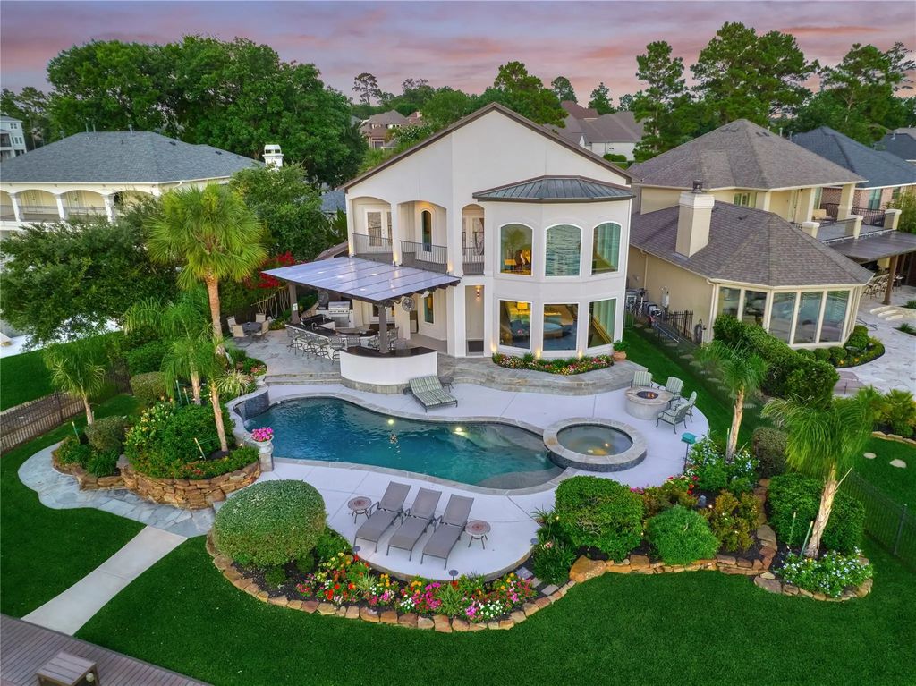 9943 Pebble View Court, Conroe