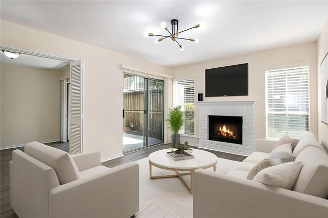 700 Thicket Lane 703, Houston